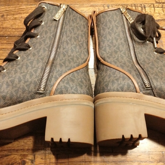 Michael Kors MK boots - Picture 4 of 8